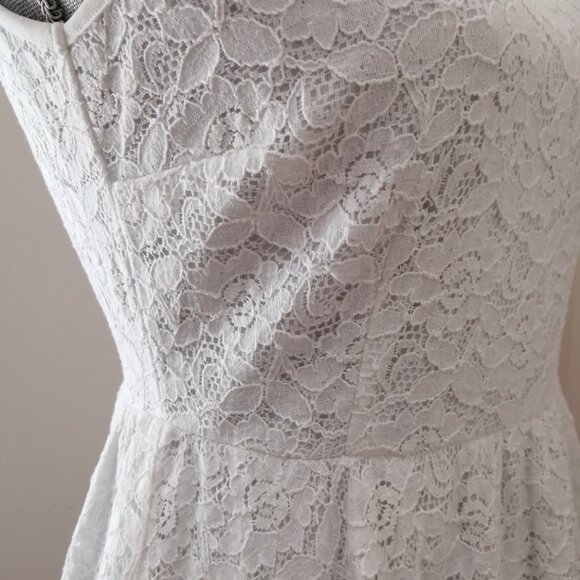 White Lace Dress by Monteau - Picture 4 of 7